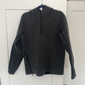 Lululemon Men’s Pullover